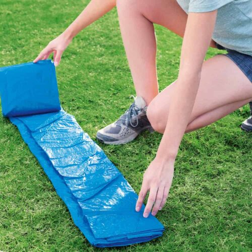 Por que razão colocar um tapete antes de montar a piscina?